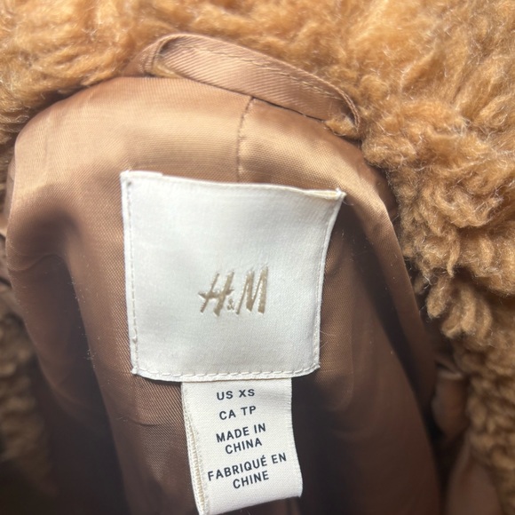 H&M teddy coat - Picture 2 of 4